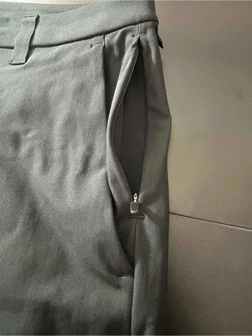 Lululemon Commission Short 9” Black Men’s Size 32 Athleisure Sporty Golf